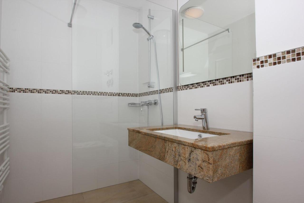 Strandnahe Fewo Mit Balkon, Gratis Nutzung Vom Ahoi Erlebnisbad Und Sauna In Sellin - Rex Rugia Fewo 13-5 Lobbe Εξωτερικό φωτογραφία
